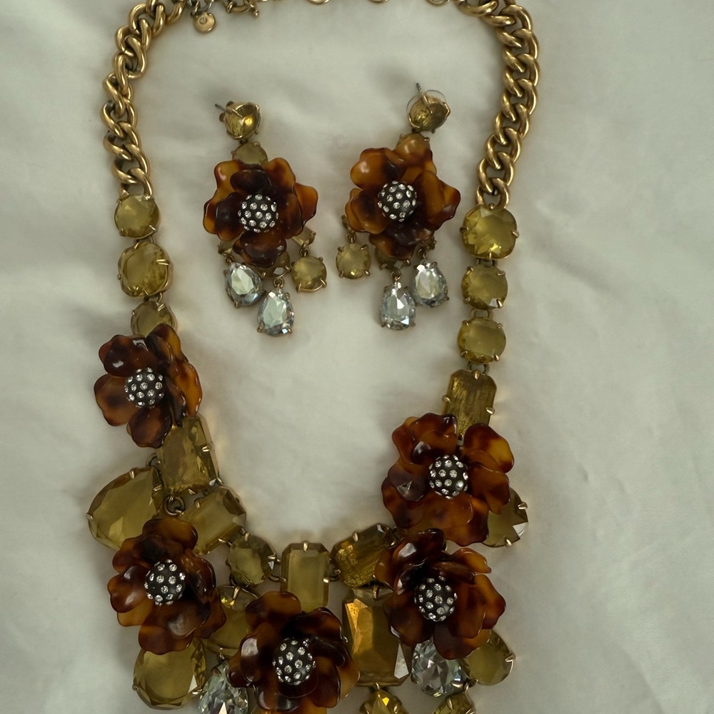 Chico's Gold and Brown Floral Necklace Set